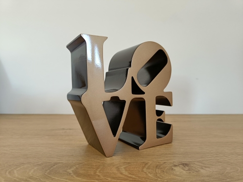 Robert Indiana - LOVE Sculpture