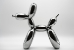 Gray balloon dog