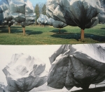 Christo Javacheff - Wrapped Trees- inclusief origineel stukje stof!