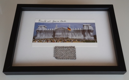 Christo Javacheff - Wrapped Reichstag - art card XXL  hand signed  incl. large piece of fabric