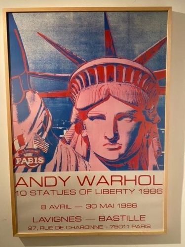 Andy Warhol - 10 statues of liberty