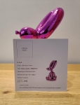 Jeff  Koons (after) - Chien Ballon Assis (Rose Chrome)