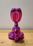 Jeff  Koons (after) - Chien Ballon Assis (Rose Chrome)