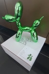 Balloon dog (green).