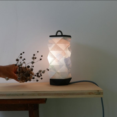 Atelier Jrmy et Marie - - Tafellamp - Unfold, de handgemaakte tafellamp