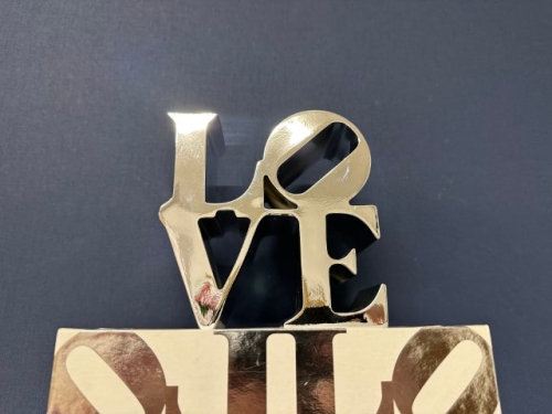 Robert Indiana (after) - LOVE - Robert Indiana After