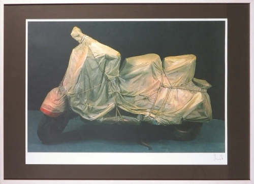 Christo Javacheff - Wrapped Vespa